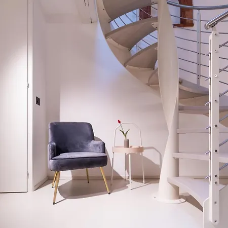 アパートホテル Domus 1435 - Iconic In Centro
