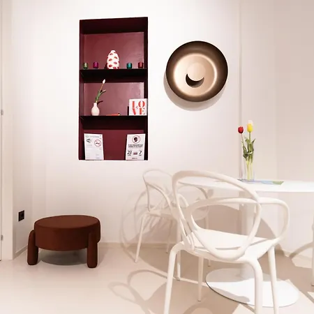 Domus 1435 - Iconic In Centro Aparthotel 3*