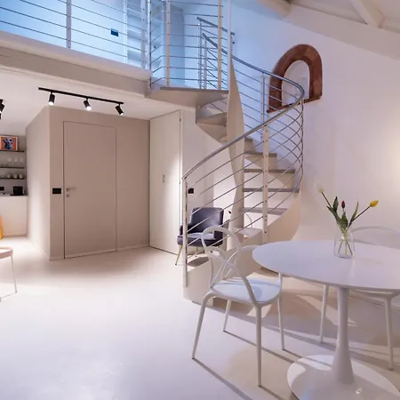 Domus 1435 - Iconic In Centro Aparthotel