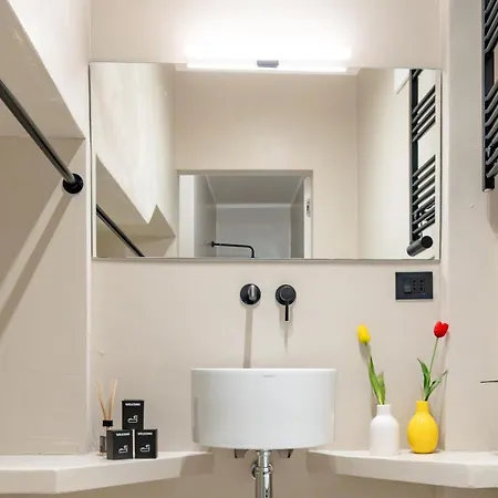 Domus 1435 - Iconic In Centro 3* Mantua